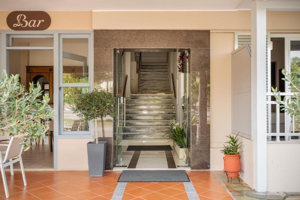 Fotografie z fotogalerie ubytování Hotel Grekas v destinaci Néoi Póroi
