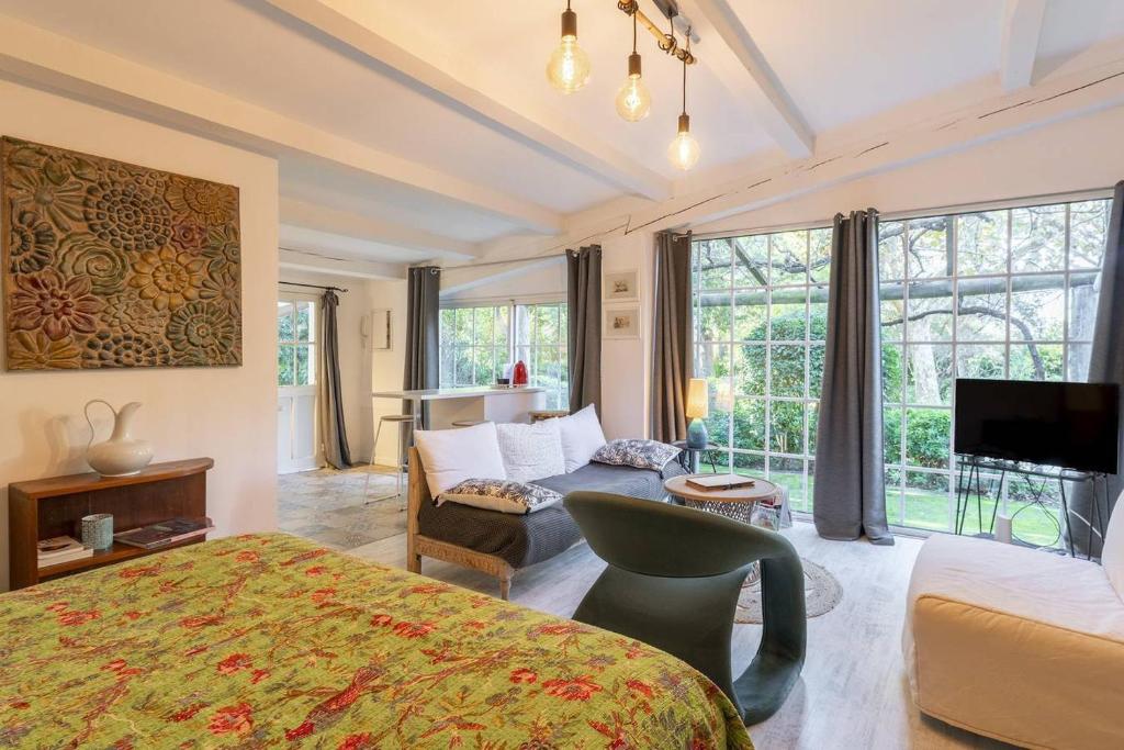Mas la Pauline Gîtes de charme & roulotte - Holiday Home