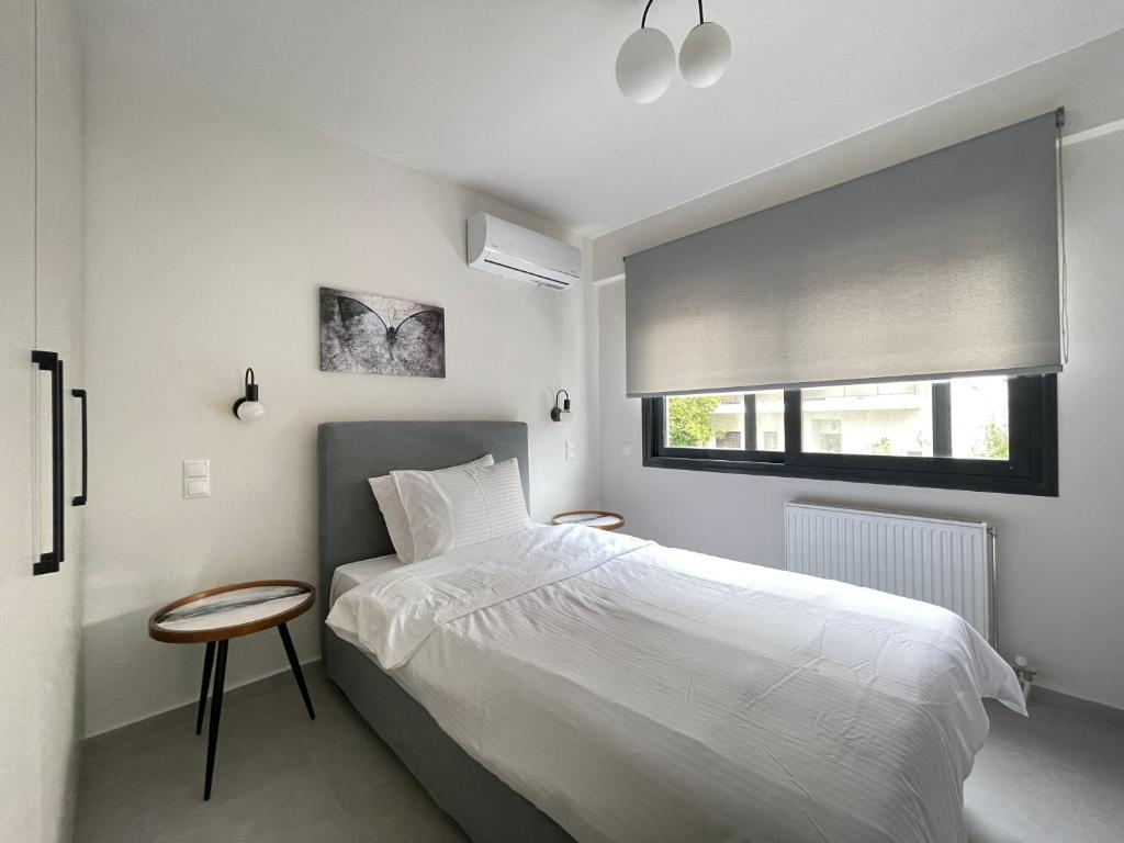 Athenean Gem near Athens Metro Mall - 12