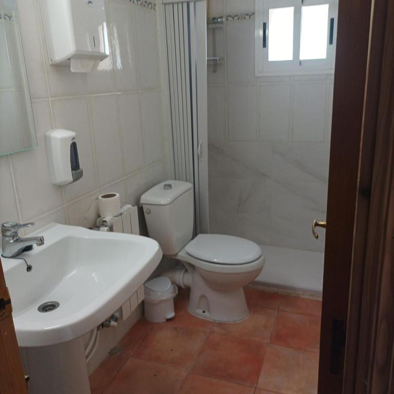 El Albergue Cirat - Habitación Doble Con Baño Privado