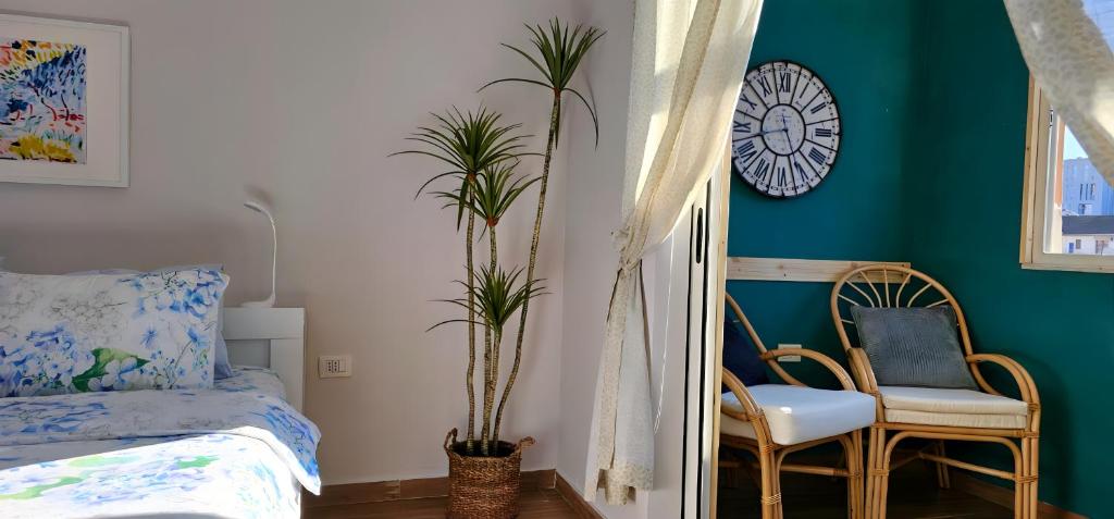 Nuçi's Place 2, entire sunny apartment with balcony - Image 9