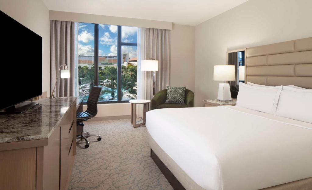 Hilton West Palm Beach - Executive Floor Chambre King - Vue Sur La Piscine