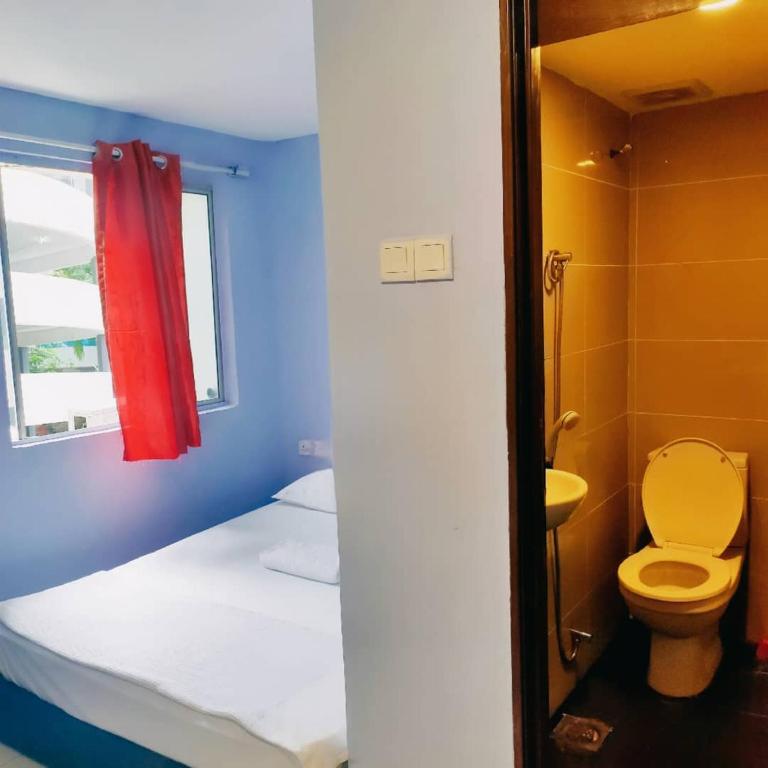 Koupelna v ubytování RAS Hotel