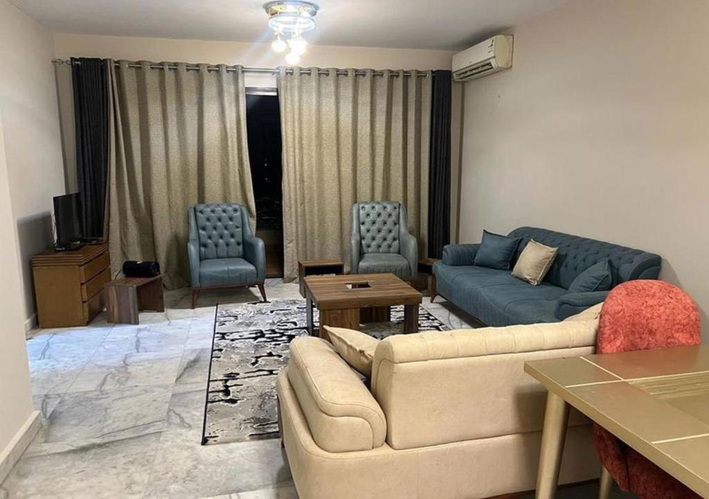 fully furnished apartment in casa beverly hills, Sheikh Zayed Precios