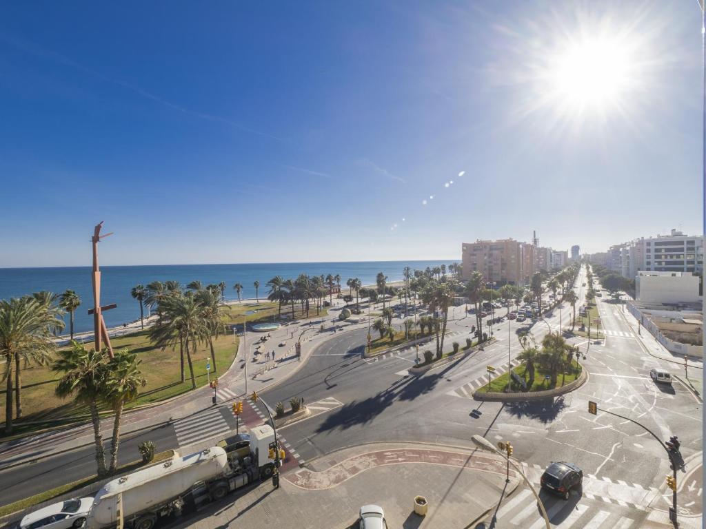Cubo's Apartamento Seaview Port & Free Parking, Málaga – Updated 2024 Prices