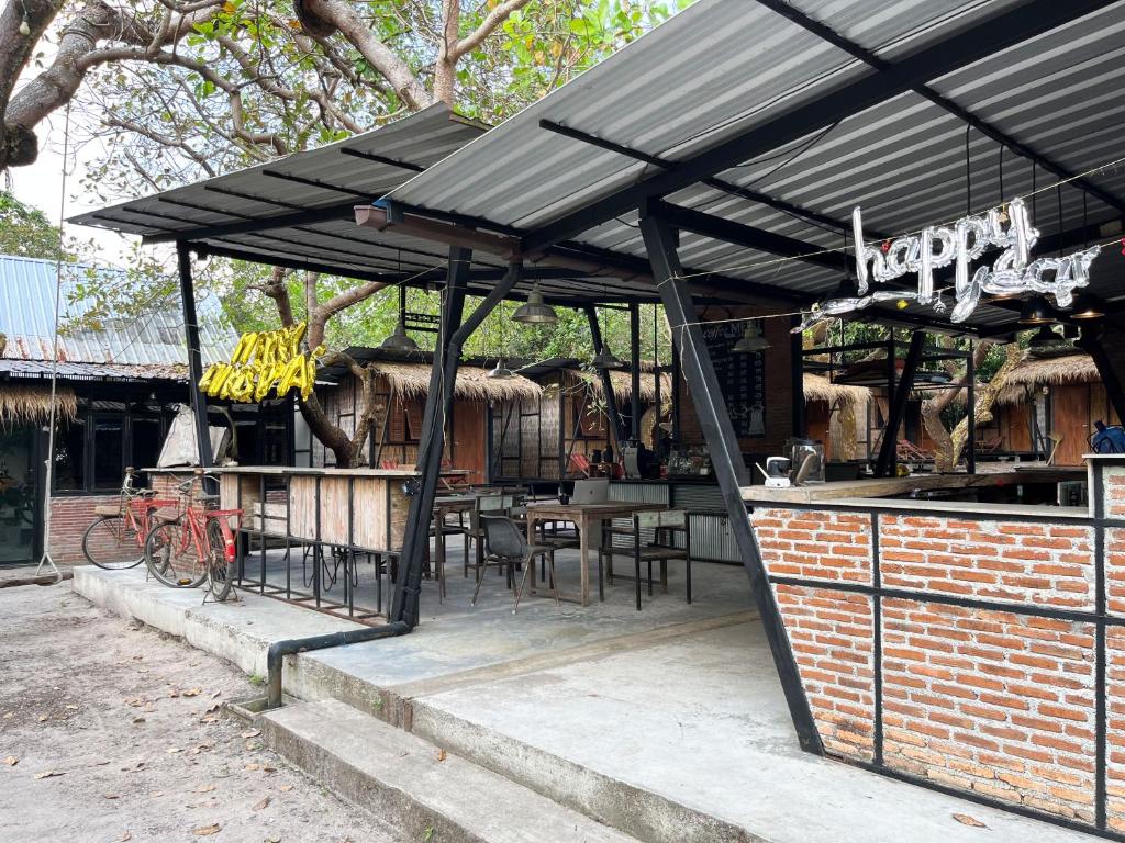 Gallery image of Little Hut in Ko Phayam