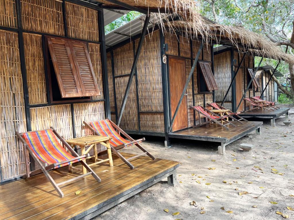 Gallery image of Little Hut in Ko Phayam