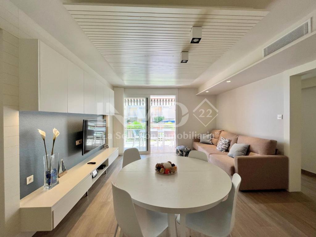 Televízia a/alebo spoločenská miestnosť v ubytovaní Moderno y con encanto, WIFI, parking y cerca del mar 100C - INMO22