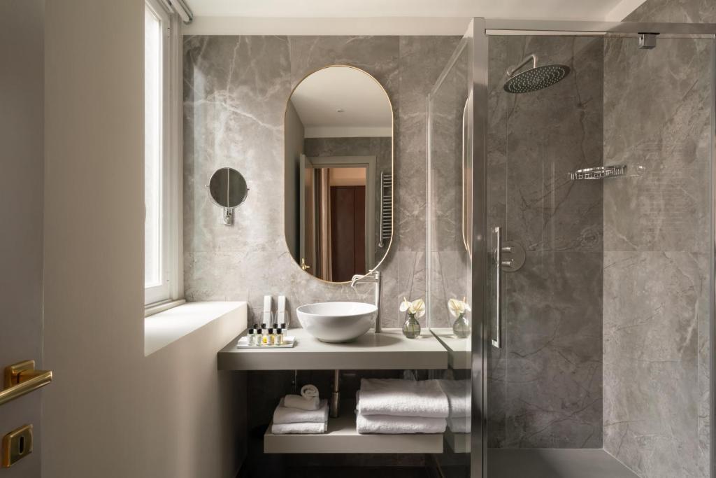 Antico Albergo del Sole al Pantheon - Resim 12