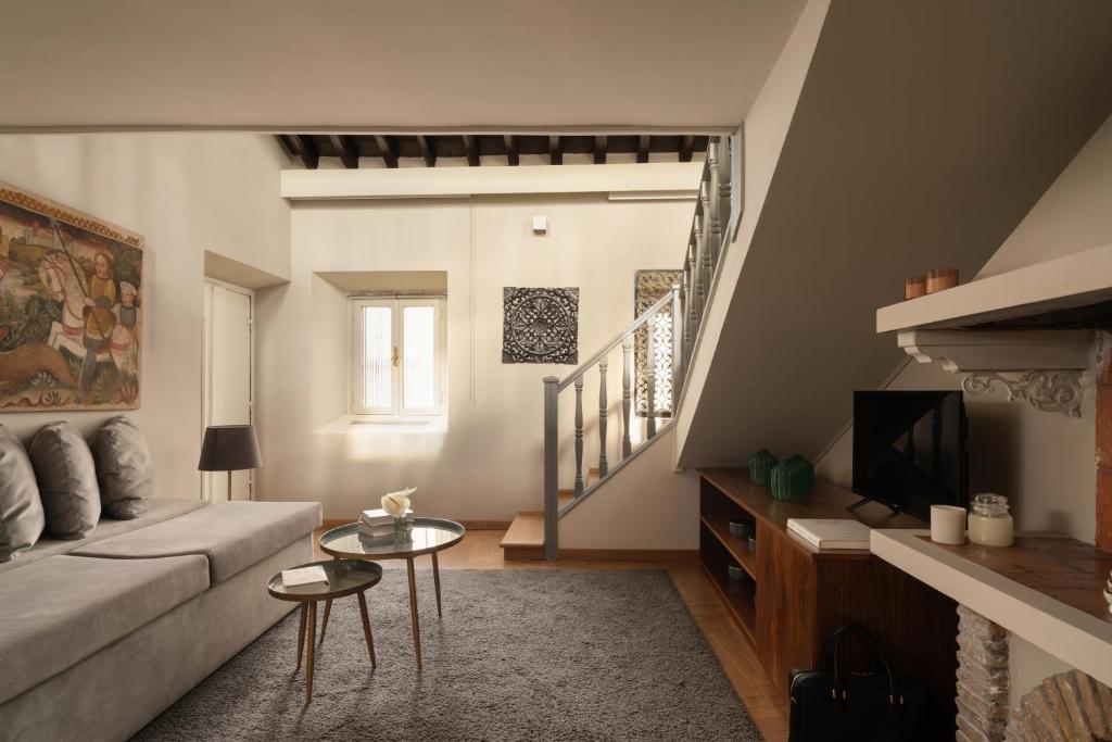 Antico Albergo del Sole al Pantheon - Resim 18