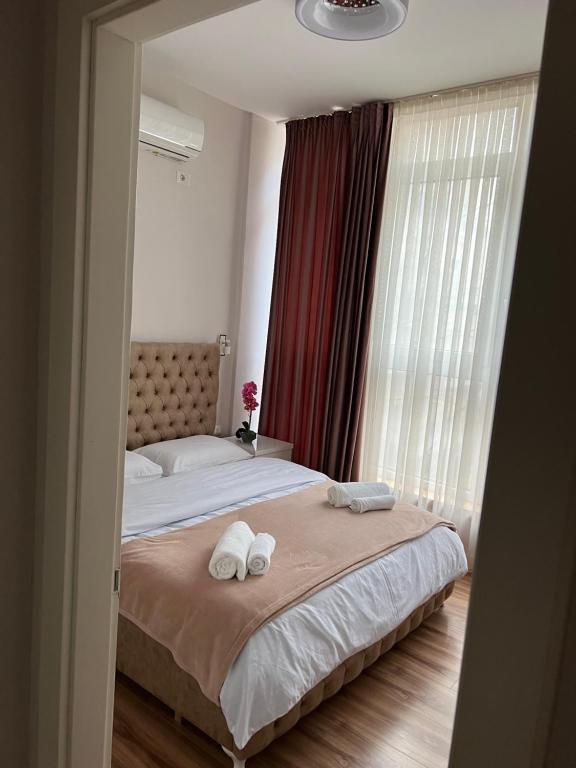 Stay in Tirana Modern Apartment Located in Center 03 - Image 7