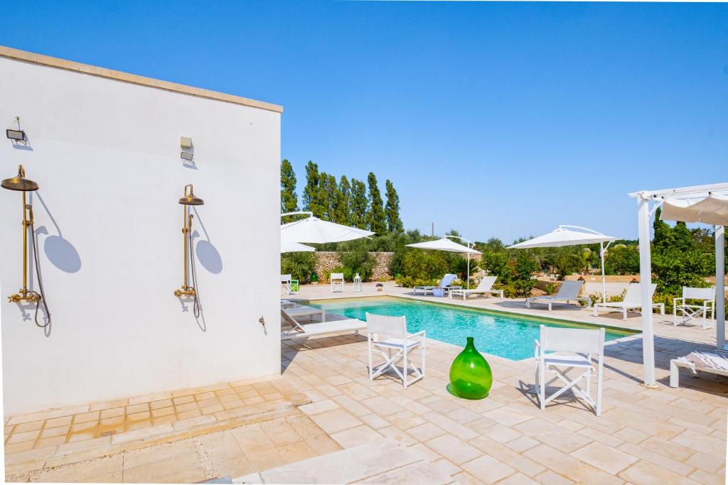 Bazén v ubytování Villa VentoSolare Luxury - Specchia nebo v jeho okolí