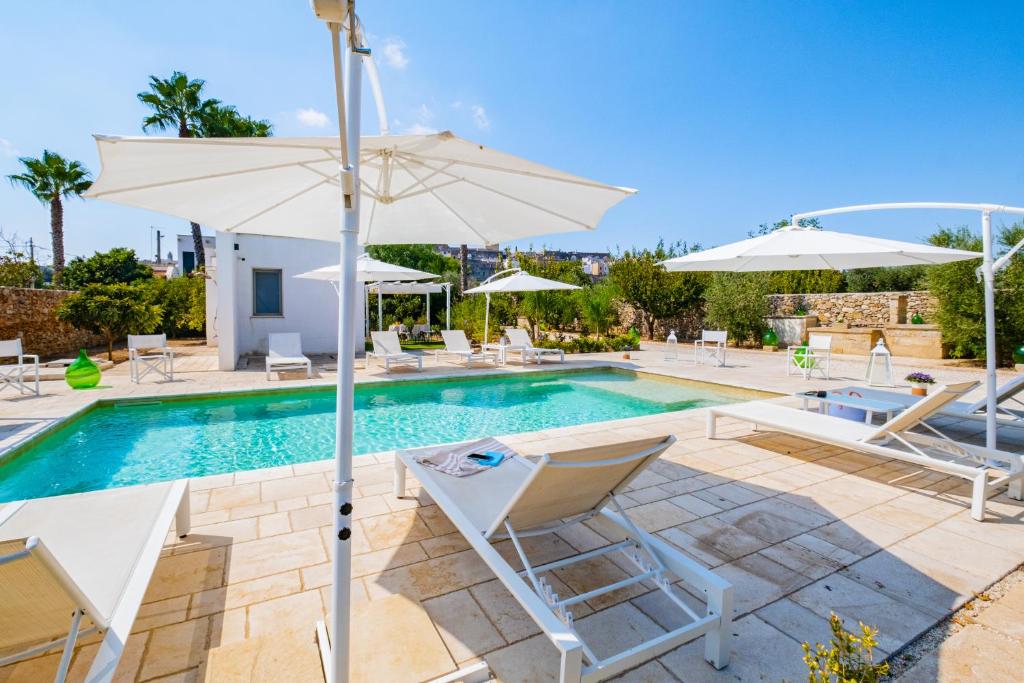 Bazén v ubytování Villa VentoSolare Luxury - Specchia nebo v jeho okolí