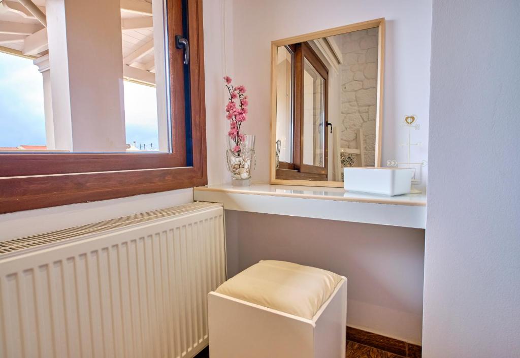 Koupelna v ubytování Elena Luxury Suite Agios Stefanos