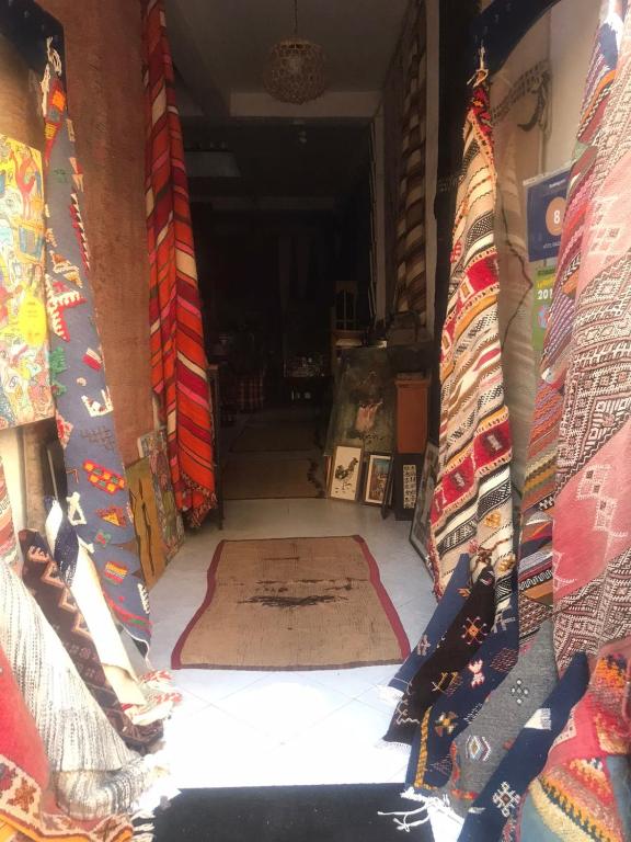 Oleskelutila majoituspaikassa Hôtel Riad Gnaoua