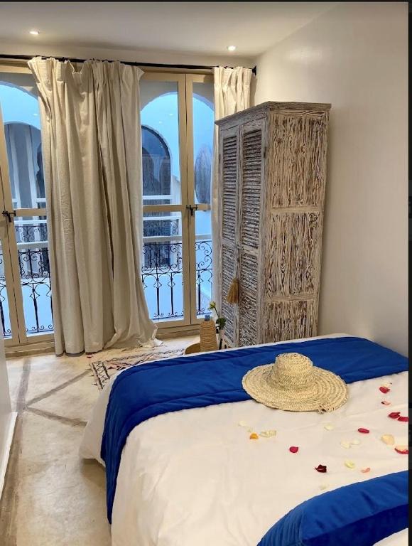 Postel nebo postele na pokoji v ubytování Riad KaBaYa Charme Exclusif Privatisé 2 à 8 Pers.