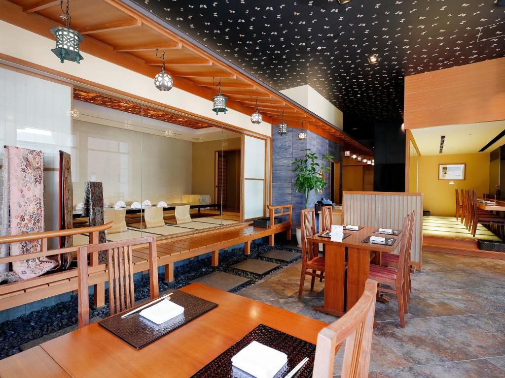 Posezení v ubytování Hotel Monterey Kyoto
