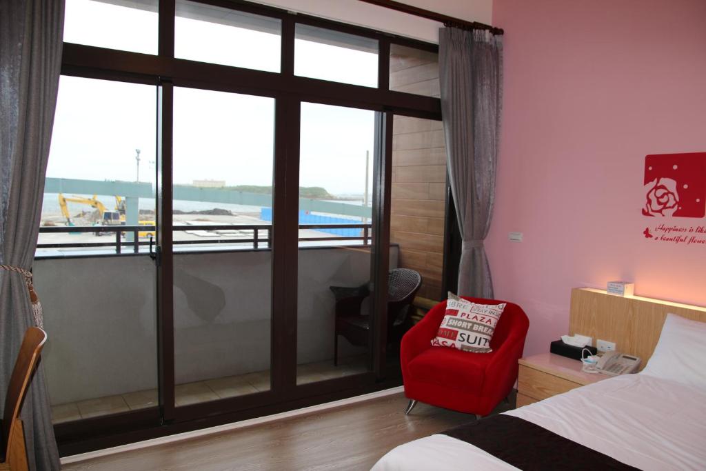 Postel nebo postele na pokoji v ubytování Luck Bay B&B