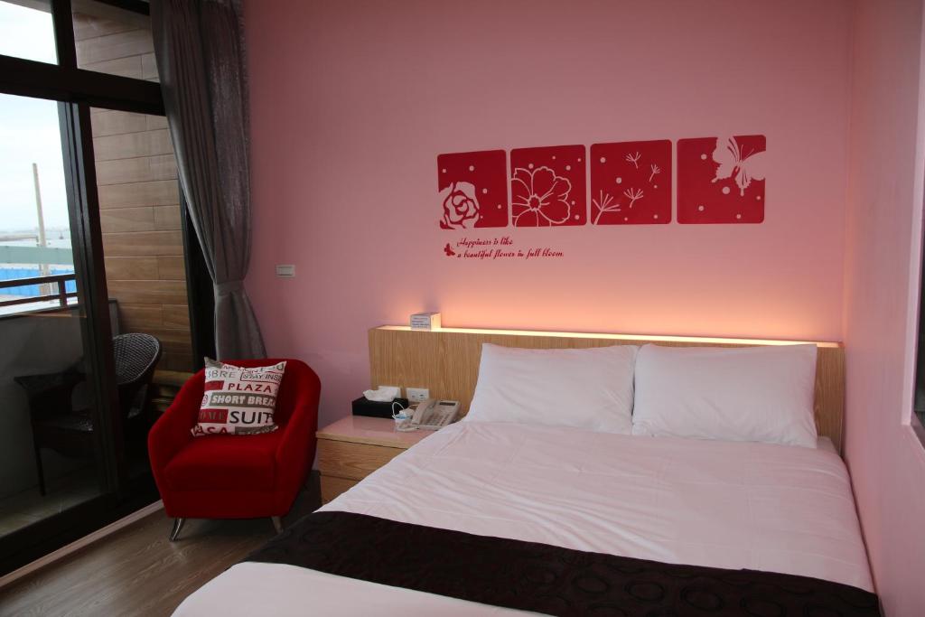 Postel nebo postele na pokoji v ubytování Luck Bay B&B