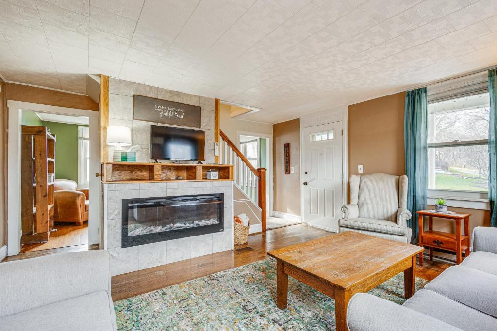 Gallery image of Quiet Port Royal Home with Deck, Near Juniata River! in Mifflintown