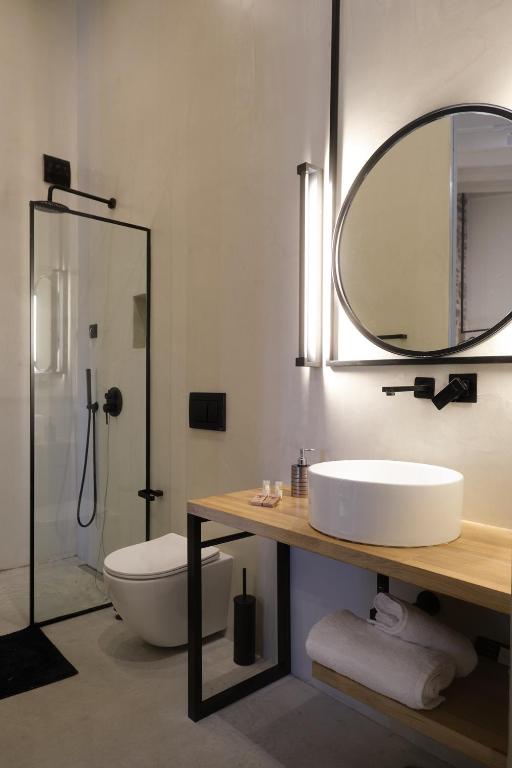 Koupelna v ubytování Zaira Hotel