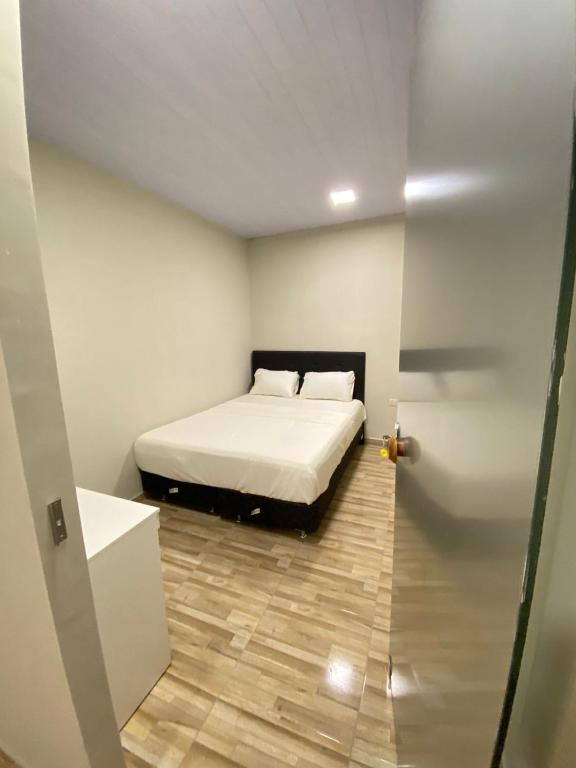 Postel nebo postele na pokoji v ubytování Apartamento entero en Caacupé.