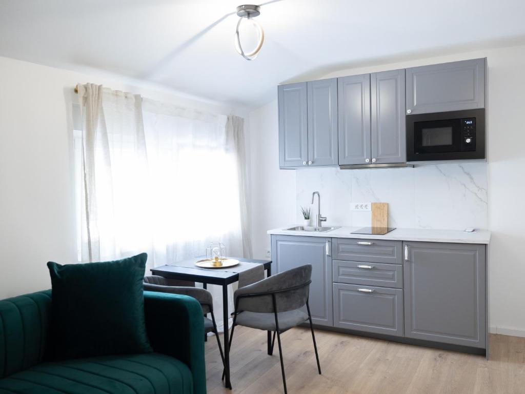 Zagreb City Center Apartments LUX - 8