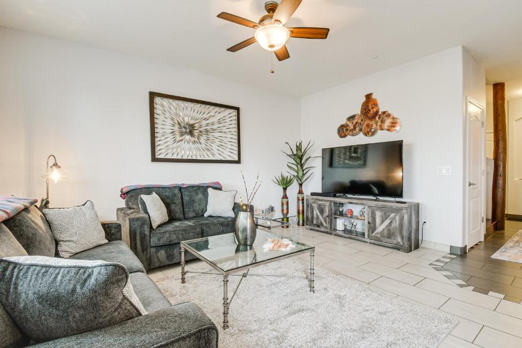 Arizona Vacation Rental Golfing, Hiking, and Biking, Fountain Hills