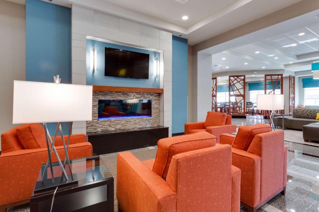 Drury Plaza Hotel St. Louis St. Charles photo