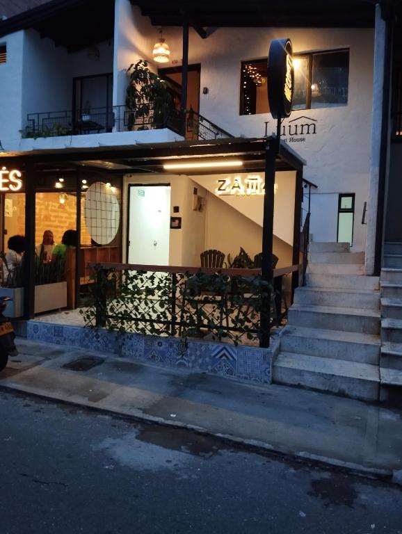 Budova, kde se hotel nachází
