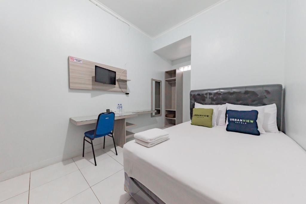 Urbanview Hotel Sunday Cirebon by RedDoorz - Chambre Double Supérieure