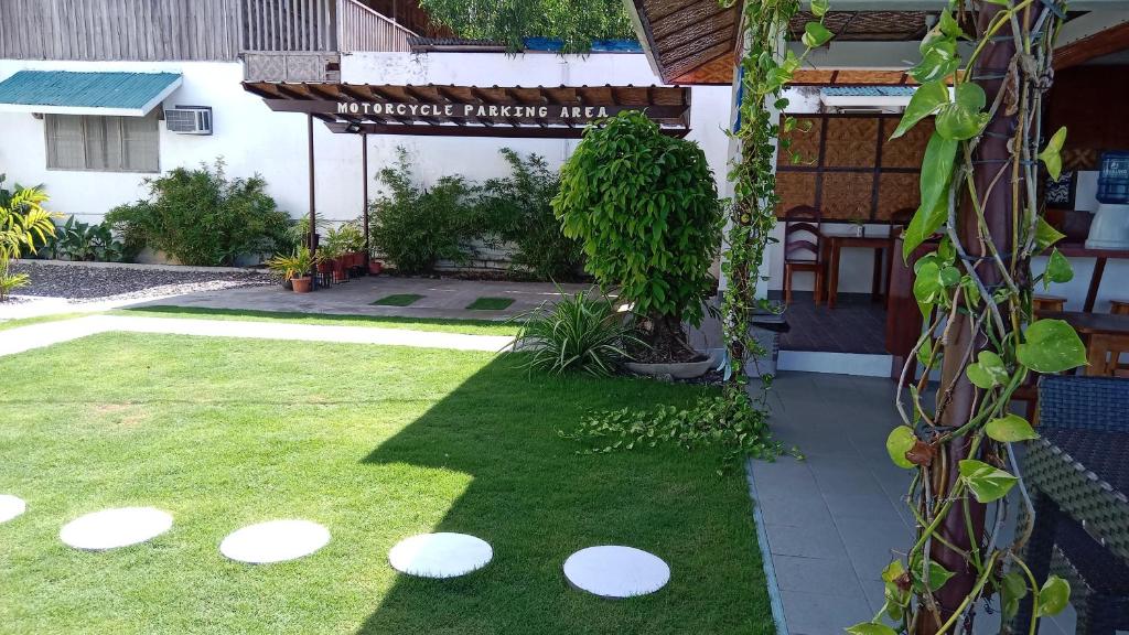 Zahrada ubytování Bernis Hostel