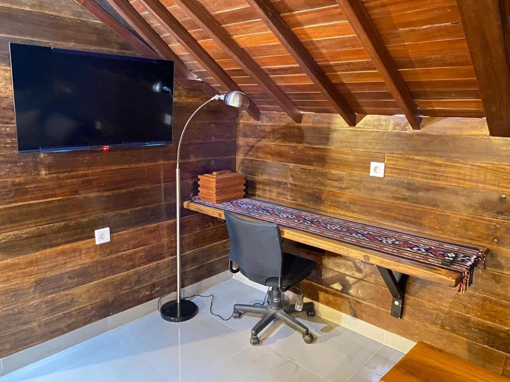 TV a/nebo společenská místnost v ubytování Alu Lofts