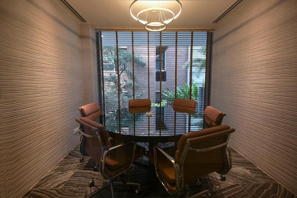 ashley hotel bkk - 14