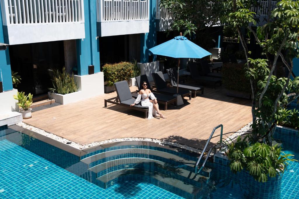 Bazén v ubytování Blue Tara Hotel Krabi Ao Nang nebo v jeho okolí