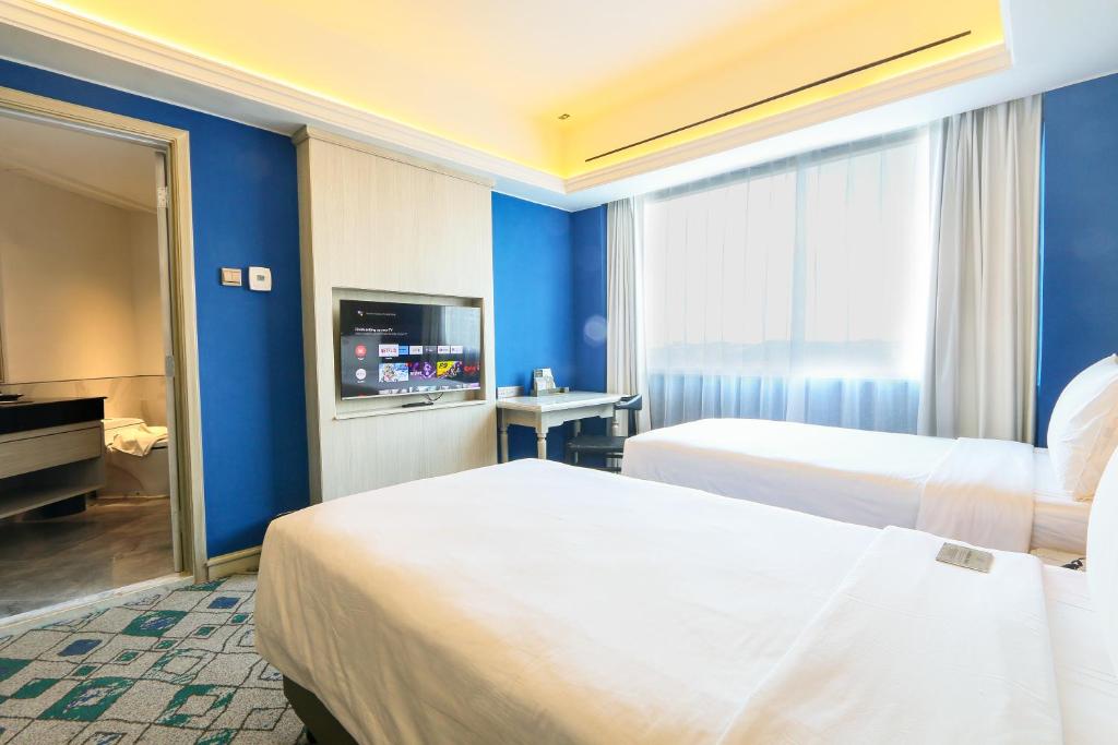 Java Paragon Hotel & Residences - Deluxe Twin Premier