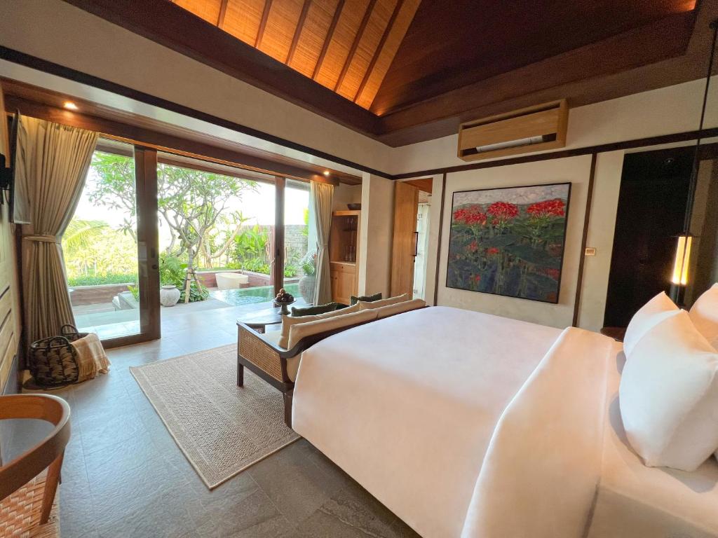 TOP 10 Mejores Hoteles de Lujo en Ubud, Bali 513147332
