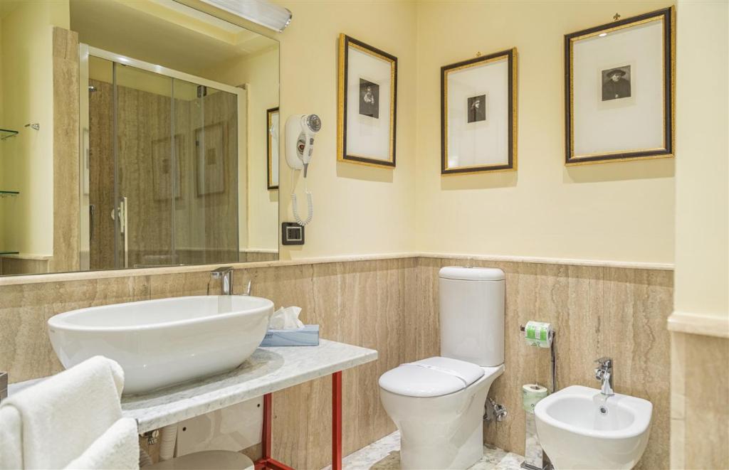 Villa Signorini Hotel - Habitación Triple De Lujo