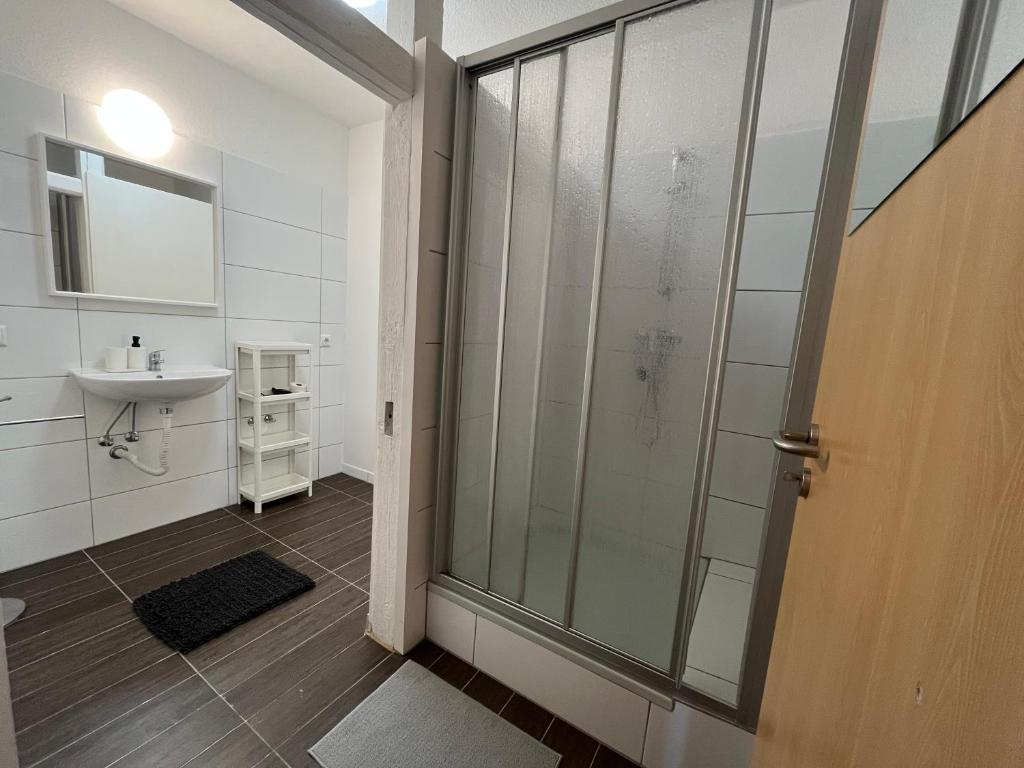 Koupelna v ubytování Doppelzimmer mit Bad- Fernseher