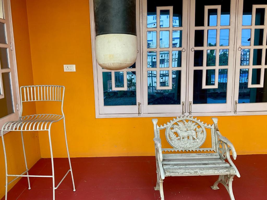 Gallery image of Zorba the Buddha in Begusarai