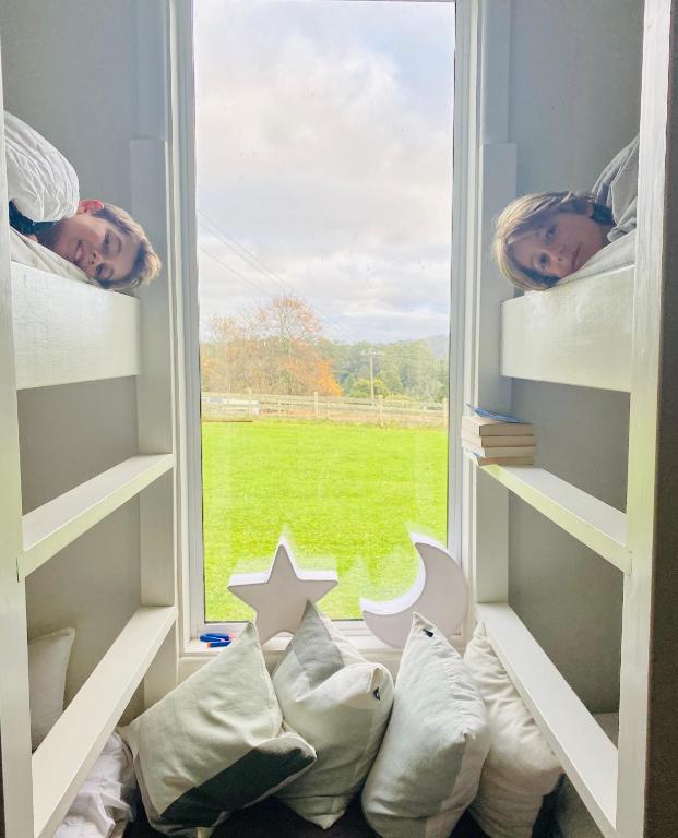 山林小屋周边自然景观