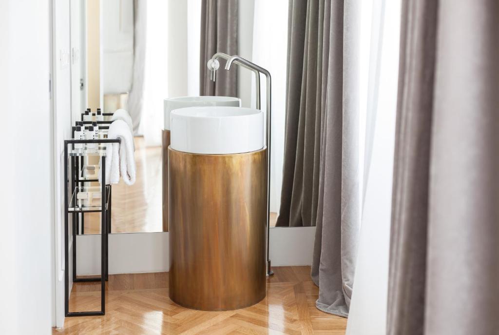 Fotografie z fotogalerie ubytování Senato Hotel Milano v Miláně