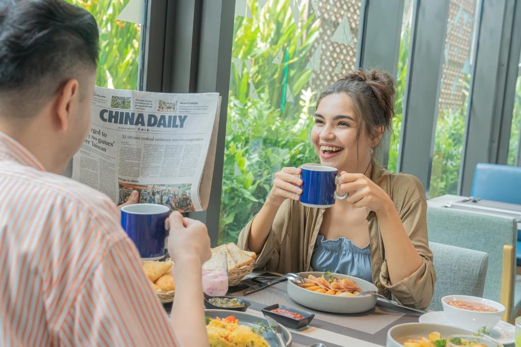 Holiday Inn Express Bangkok Soi Soonvijai by IHG - Resim 2