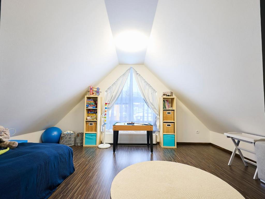 Postel nebo postele na pokoji v ubytování Apartment 566 by Interhome