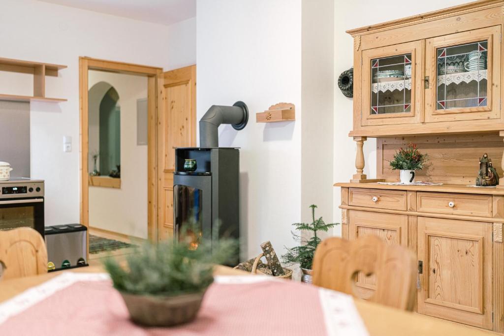 Kuchyň nebo kuchyňský kout v ubytování Landhaus Stieglschuster