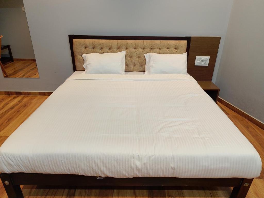 Royal Inn Lodging - Cuarto King