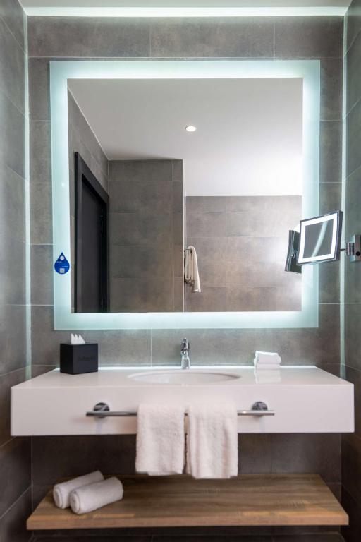 Radisson Blu Hotel, Amman Galleria Mall - Two-Bedroom Family Room