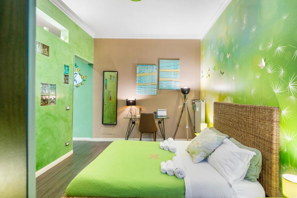 Łóżko lub łóżka w pokoju w obiekcie GREEN butterfly house holiday