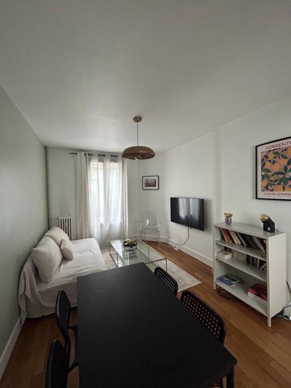 Le cocon, Village Jourdain, Paris (updated prices 2024)