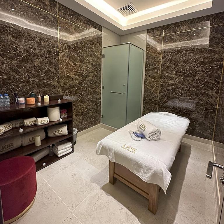 Grand Kingsgate Jaddaf Waterfront Hotel by Millennium - Resim 20